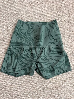 Gymshark High-Waist Olive Green Marble Bike Shorts - LIKE NEW